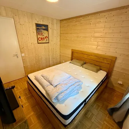 - Apartamento
